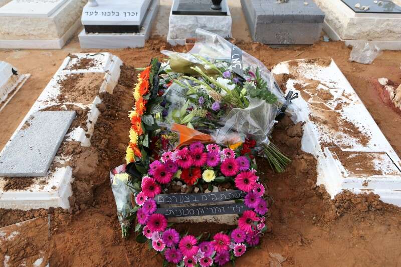 קברה של הנערה